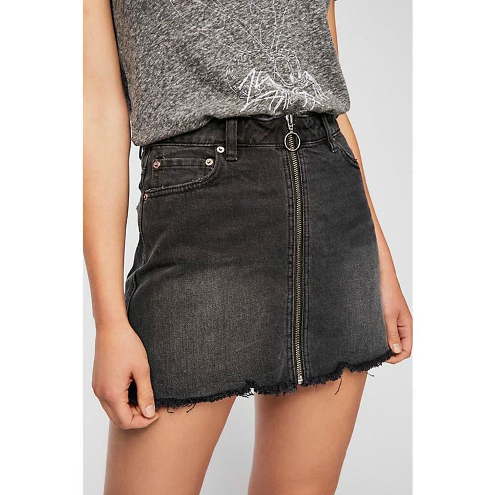We the Free Womens Denim Mini Skirt 24 Black Raw Hem Fringe Zip Up High Rise